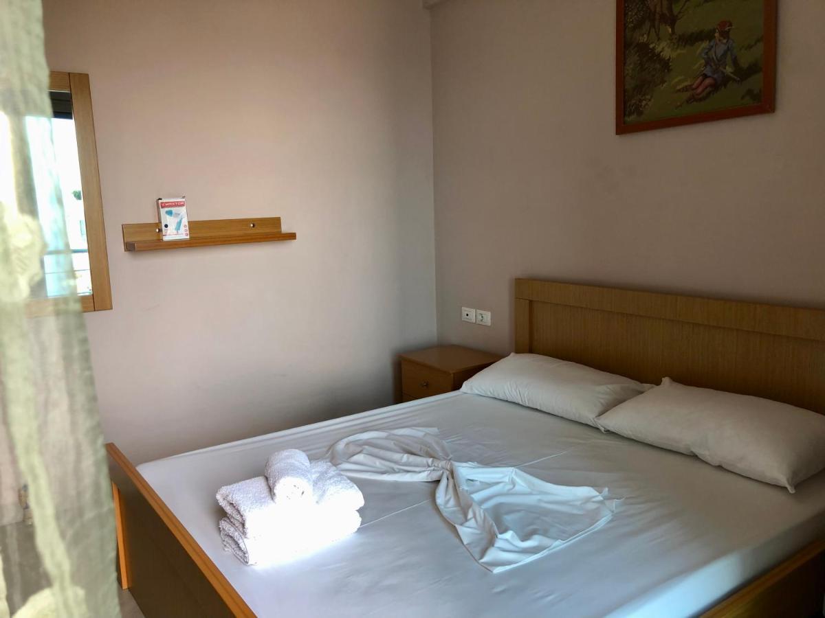 Lorenso Guest House Saranda Zewnętrze zdjęcie