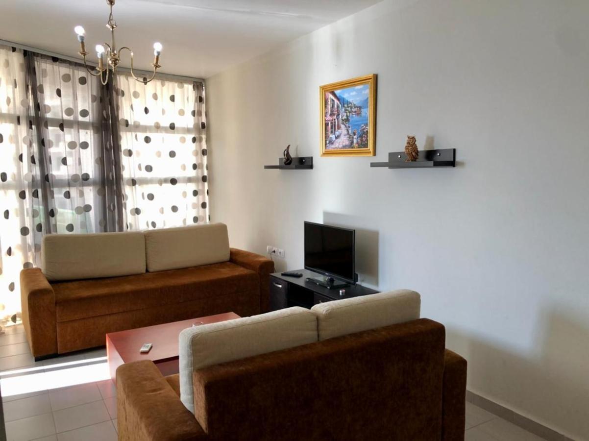 Lorenso Guest House Saranda Zewnętrze zdjęcie