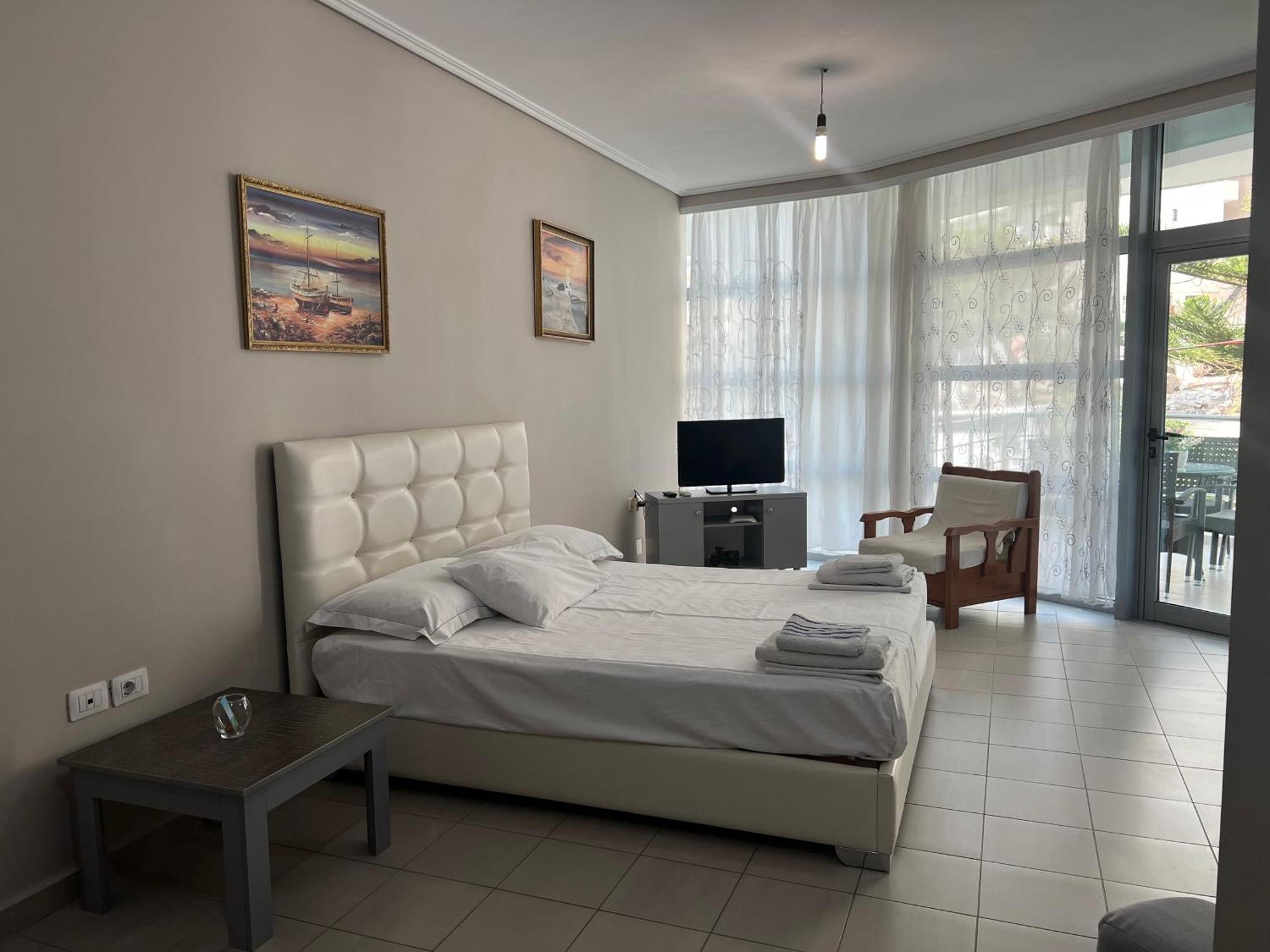 Lorenso Guest House Saranda Zewnętrze zdjęcie